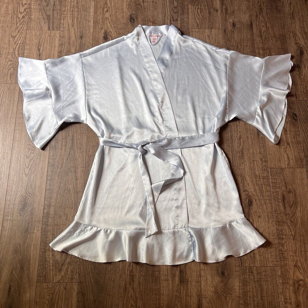 Victoria Secrets Women’s Robe Medium Large FLAWED - Picture 1 of 6